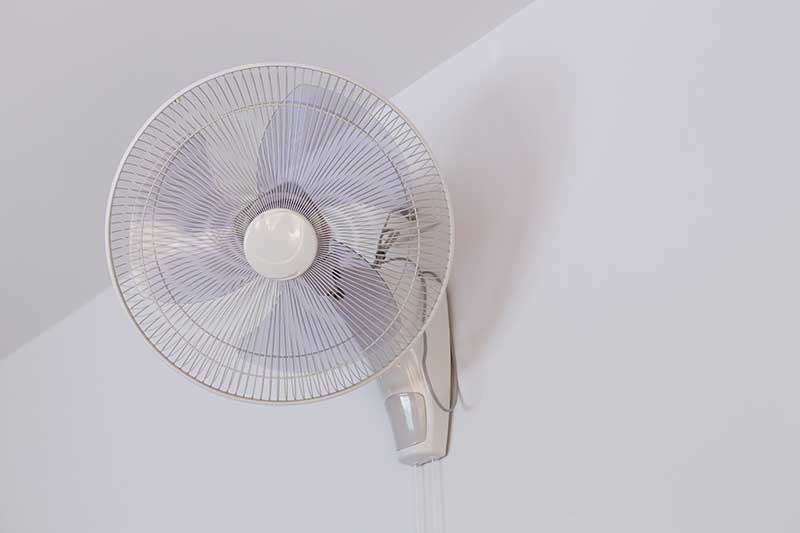 Oscillating fan