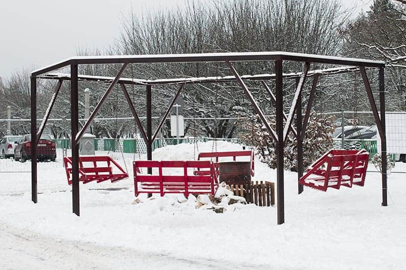 Pallet Swingset