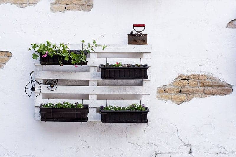 The Simplest Pallet Shelf