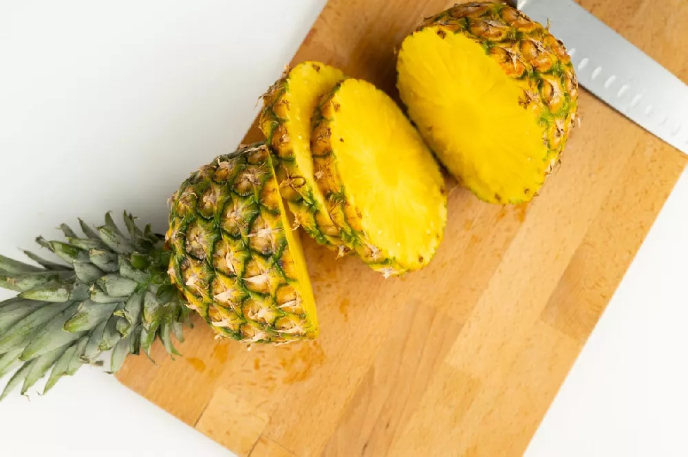 Sliced Elite gold Pineapple