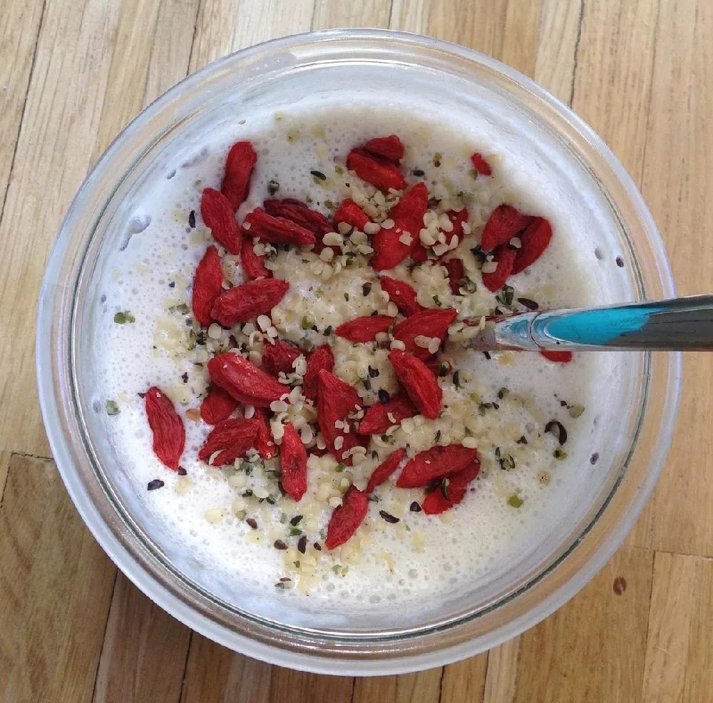 oatmeal with Goji Berry